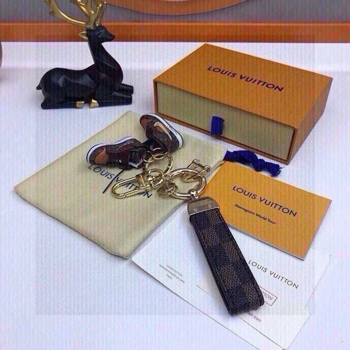 RelaxedFit Louis Vuitton Keychains 265494
