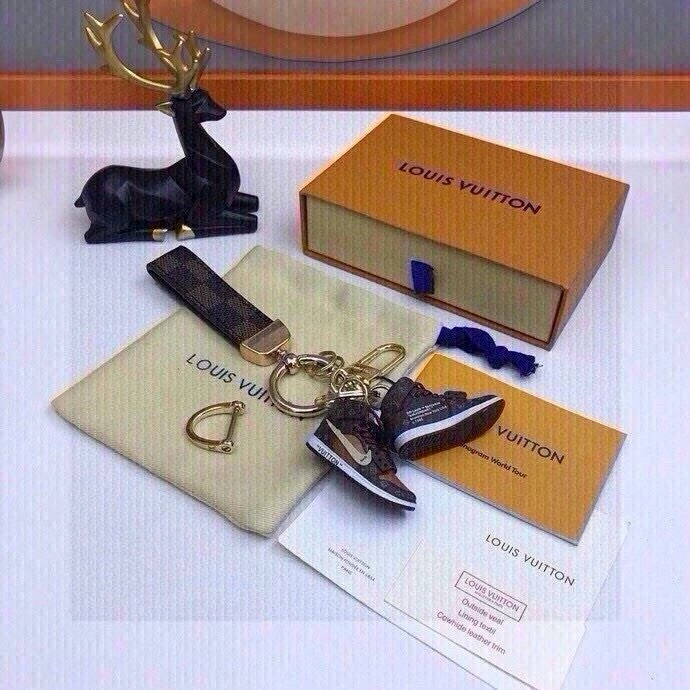 RelaxedFit Louis Vuitton Keychains 265494