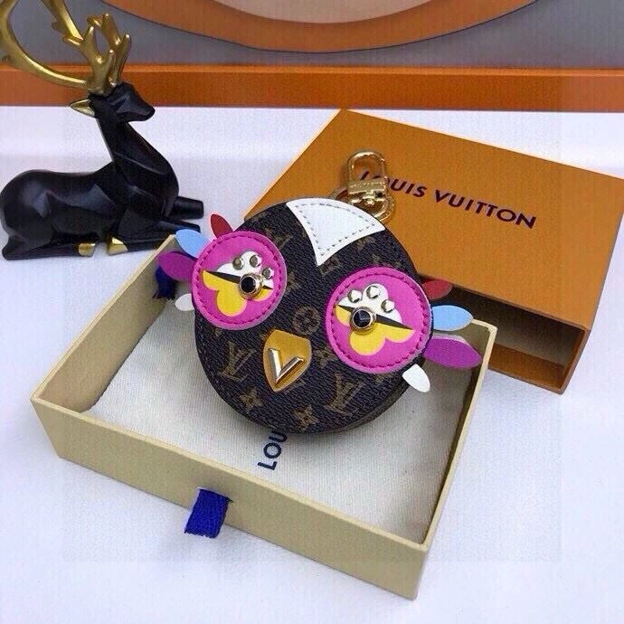 Louis Vuitton Keychains Resilient 265484