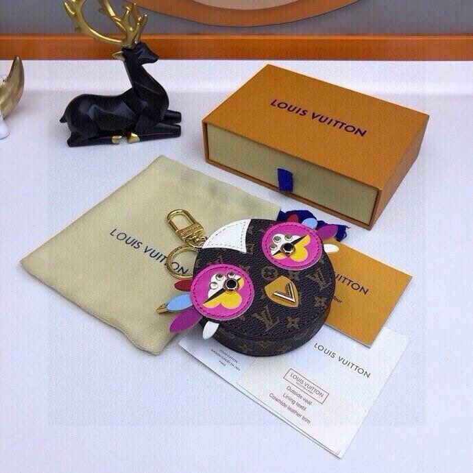 Louis Vuitton Keychains Resilient 265484