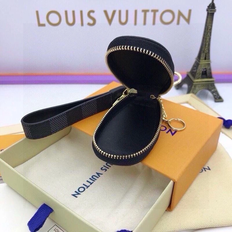 Supportive Louis Vuitton Keychains 265451
