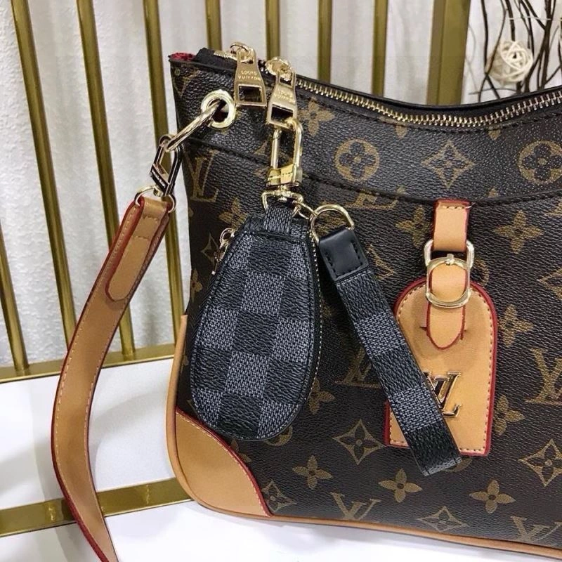Supportive Louis Vuitton Keychains 265451