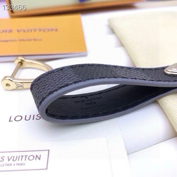 Breathable Louis Vuitton Keychains 265472