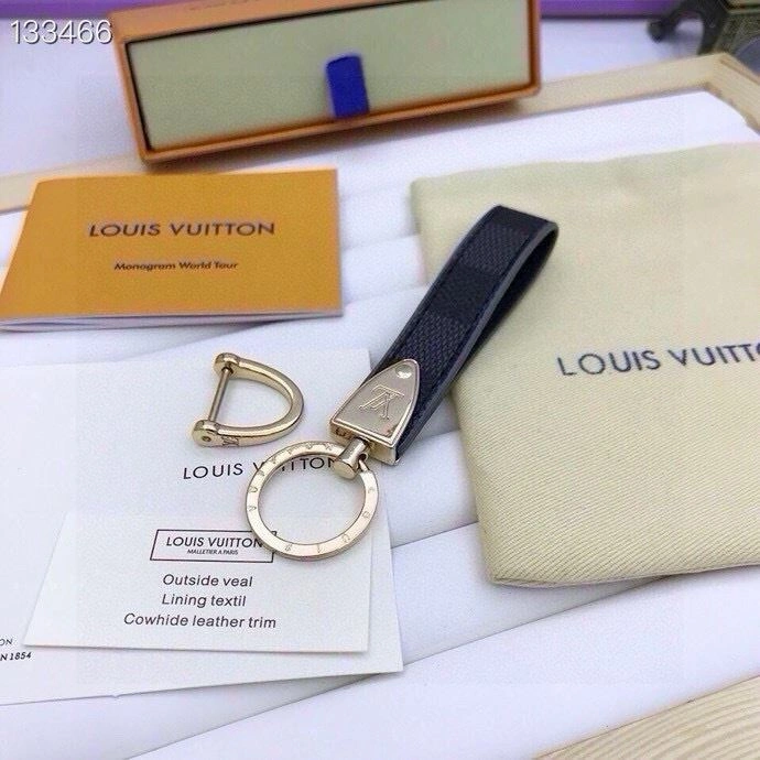 Breathable Louis Vuitton Keychains 265472