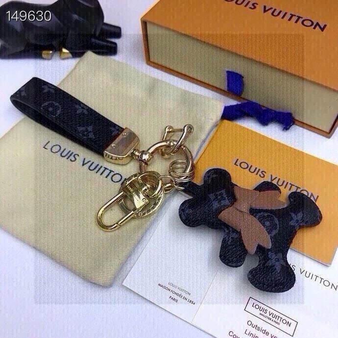 Sleek Louis Vuitton Keychains 265453