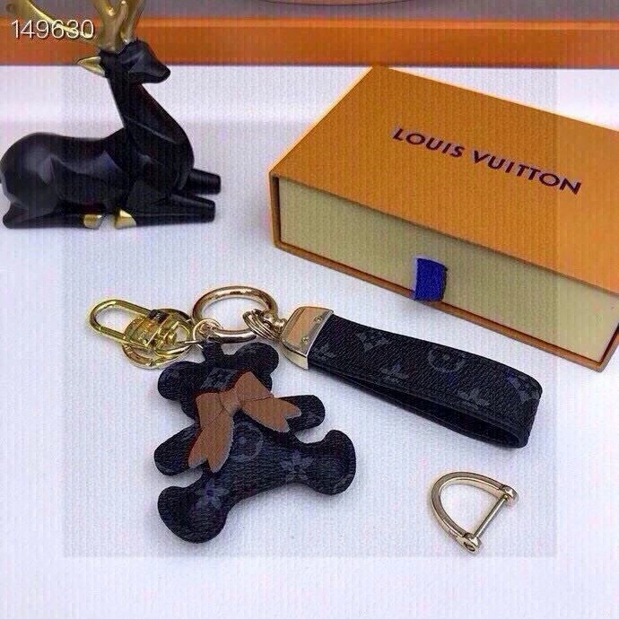 Sleek Louis Vuitton Keychains 265453