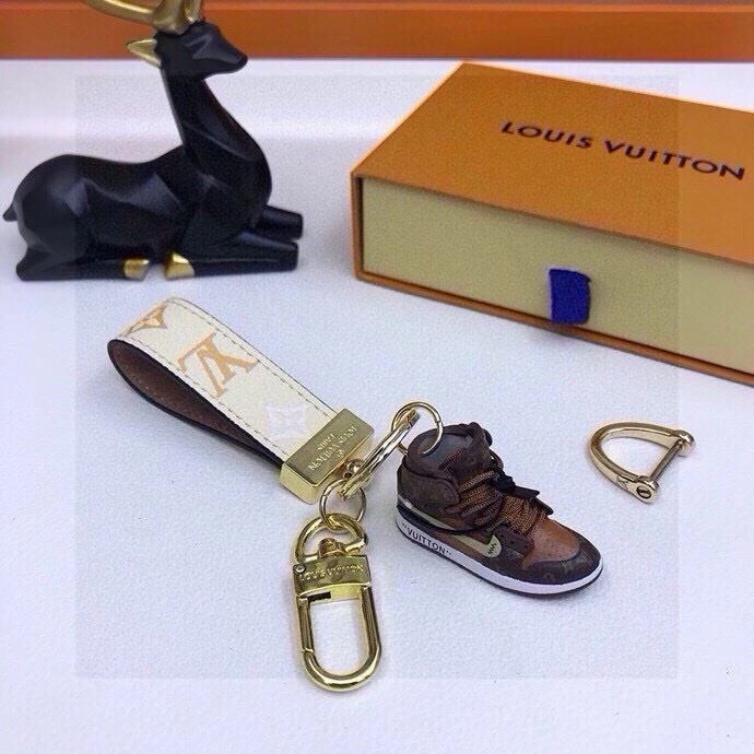 Louis Vuitton Keychains Classic 265464