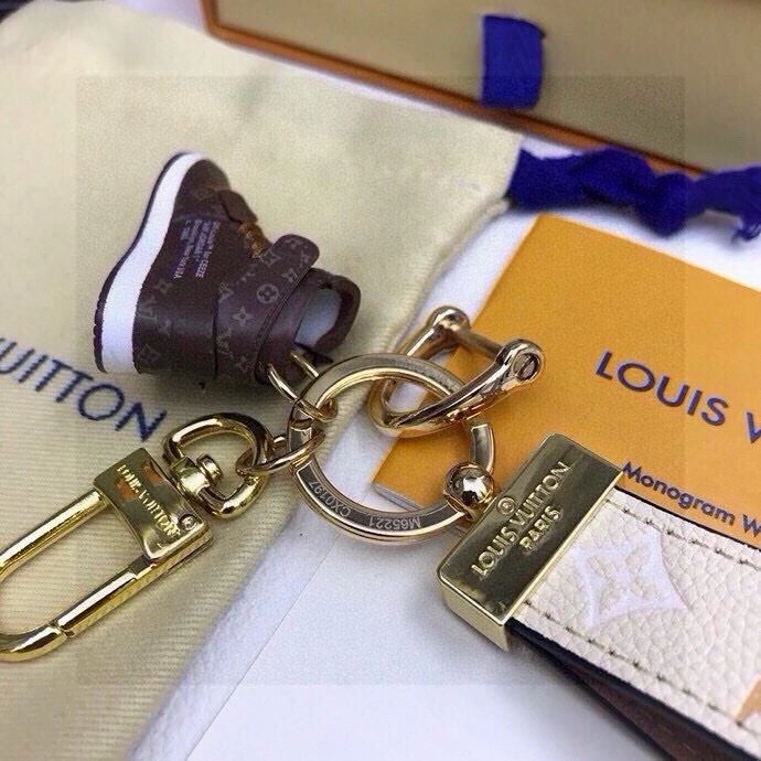 Louis Vuitton Keychains Comfortable 265459