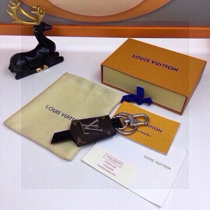 Neat Louis Vuitton Keychains 265454