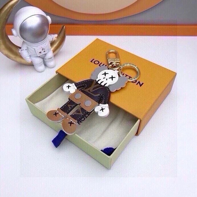 Unisex Louis Vuitton Keychains 265444