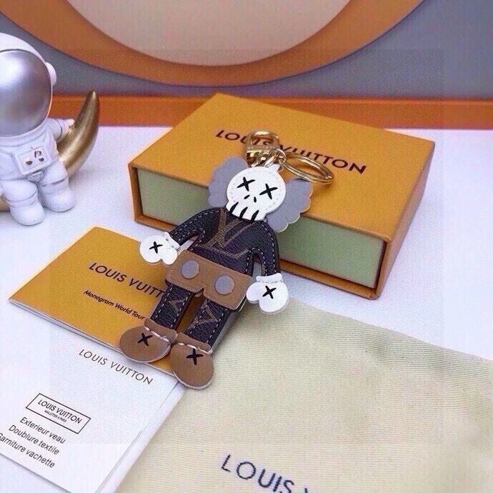 Unisex Louis Vuitton Keychains 265444