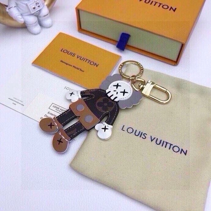 Unisex Louis Vuitton Keychains 265444