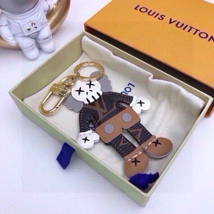 Unisex Louis Vuitton Keychains 265444