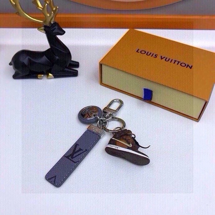 Effortless Louis Vuitton Keychains 265411