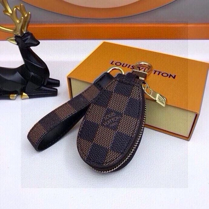 StreetReady Louis Vuitton Keychains 265437