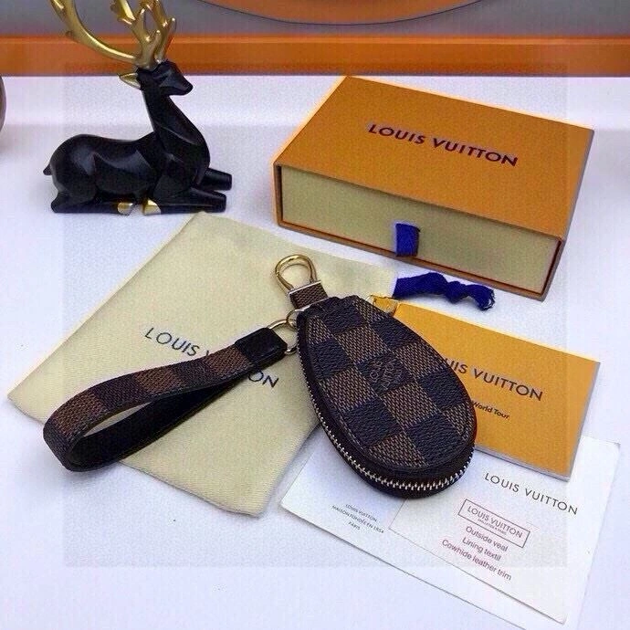StreetReady Louis Vuitton Keychains 265437