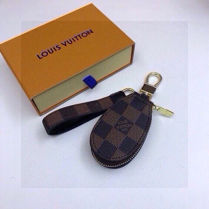 StreetReady Louis Vuitton Keychains 265437
