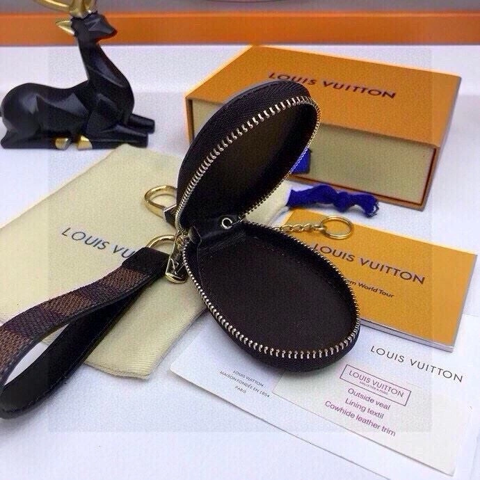 StreetReady Louis Vuitton Keychains 265437