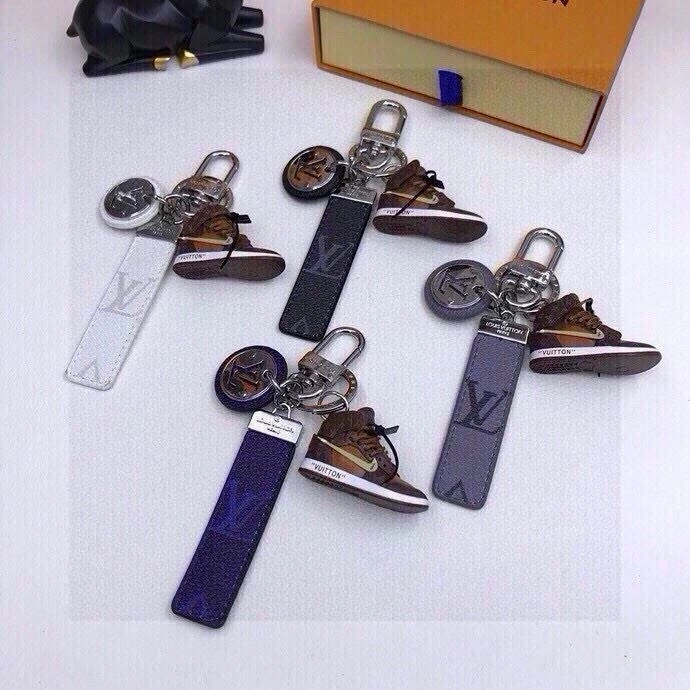 Louis Vuitton Keychains Compact 265435