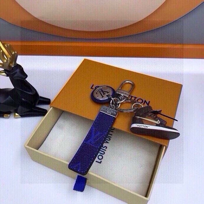 Louis Vuitton Keychains Compact 265435