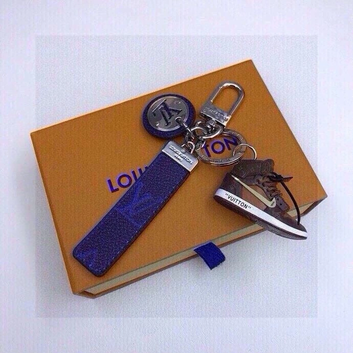 Louis Vuitton Keychains Compact 265435