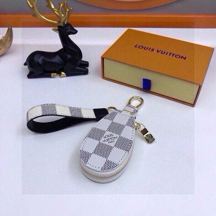 Louis Vuitton Keychains Seasonal 265416