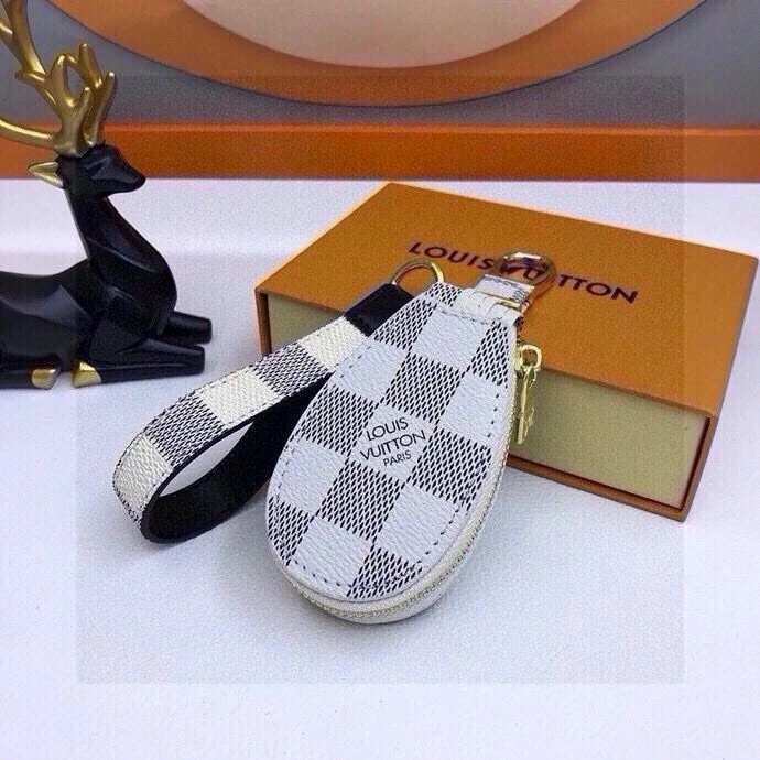 Louis Vuitton Keychains Seasonal 265416