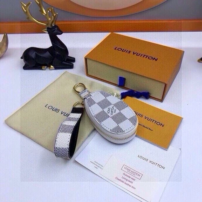Louis Vuitton Keychains Seasonal 265416