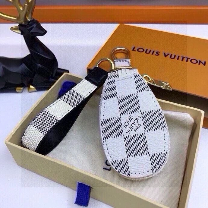 Louis Vuitton Keychains Seasonal 265416
