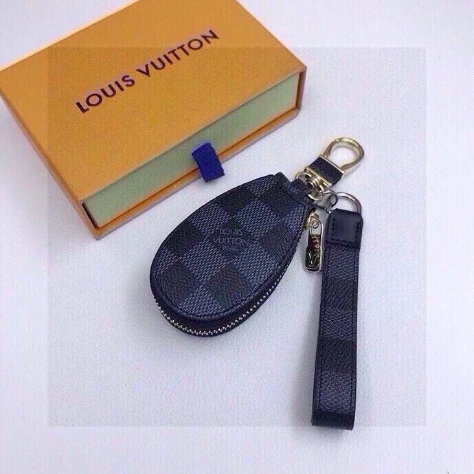 SmoothTexture Louis Vuitton Keychains 265424