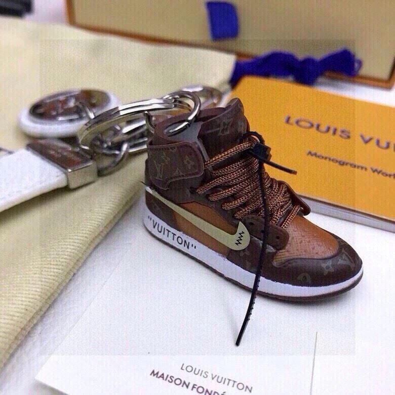EyeCatching Louis Vuitton Keychains 265421