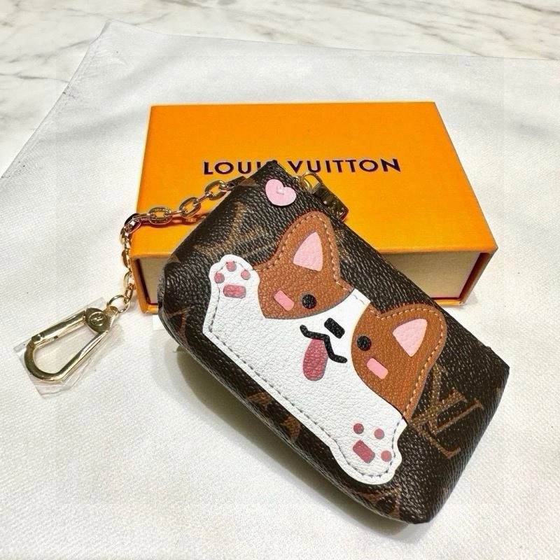 Compact Louis Vuitton Keychains 265405