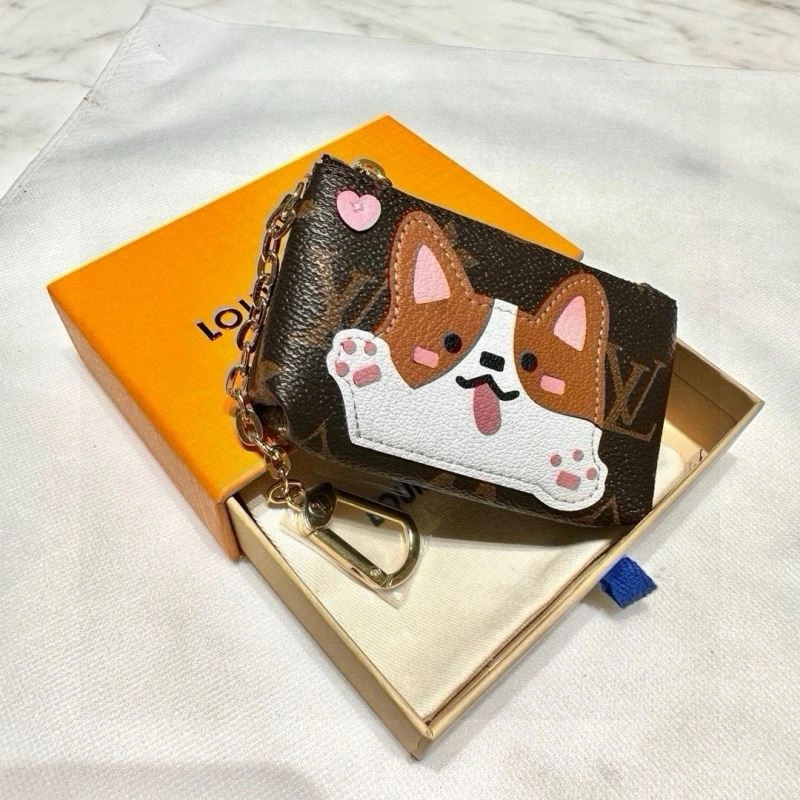 Compact Louis Vuitton Keychains 265405
