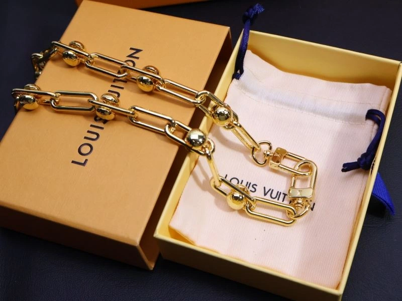 Louis Vuitton Keychains HighPerformance 265394