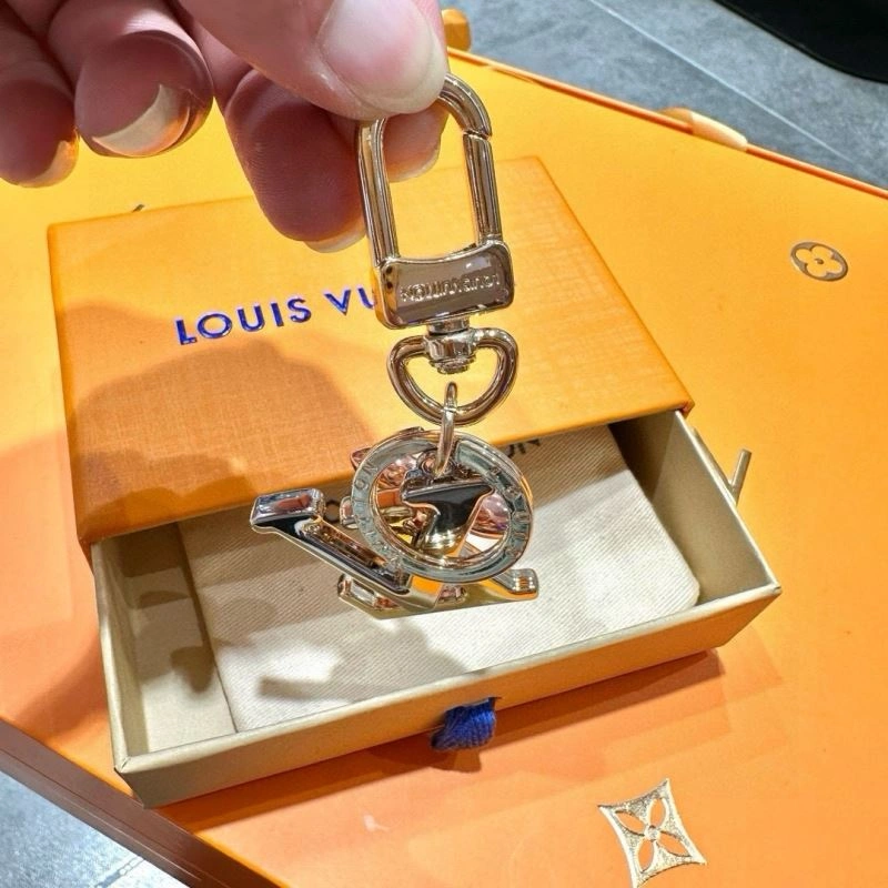 Chic Louis Vuitton Keychains 265401