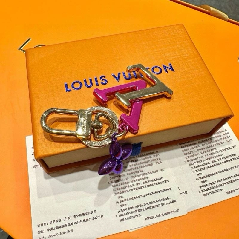 Louis Vuitton Keychains Versatile 265402