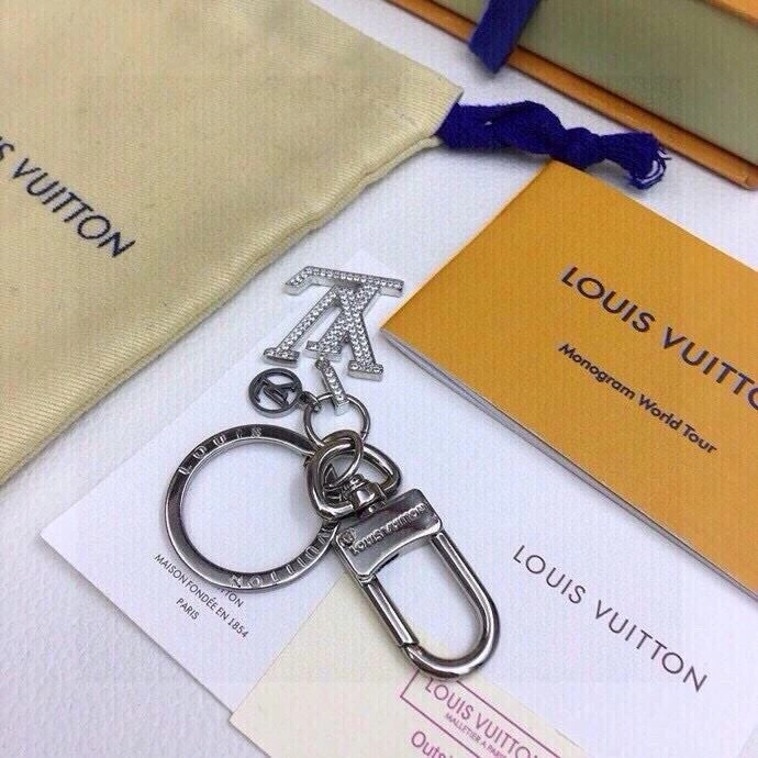 Louis Vuitton Keychains Trendy 265346