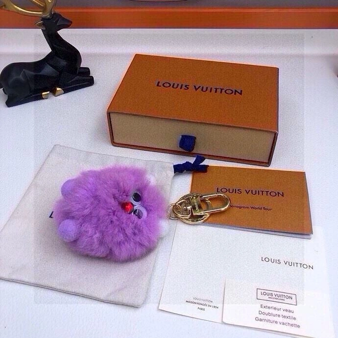 QuickDry Louis Vuitton Keychains 265356