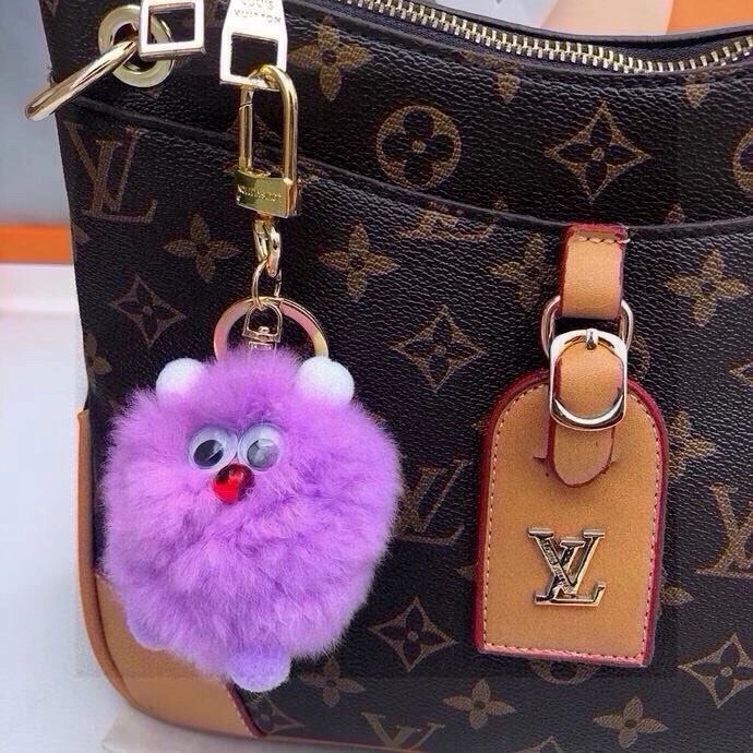 QuickDry Louis Vuitton Keychains 265356