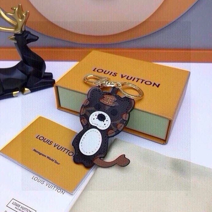 Elegant Louis Vuitton Keychains 265343