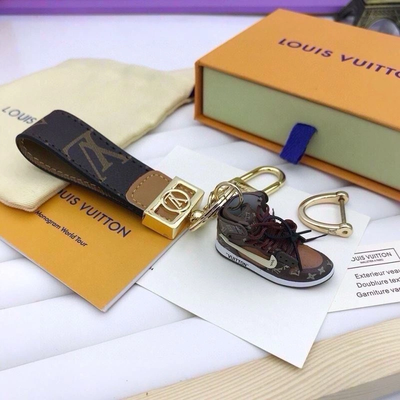 Louis Vuitton Keychains Trendy 265339