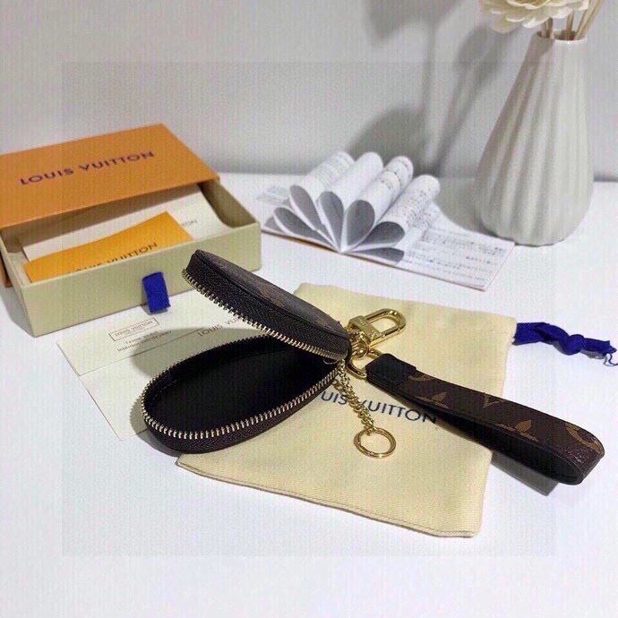 Louis Vuitton Keychains Flexible 265318