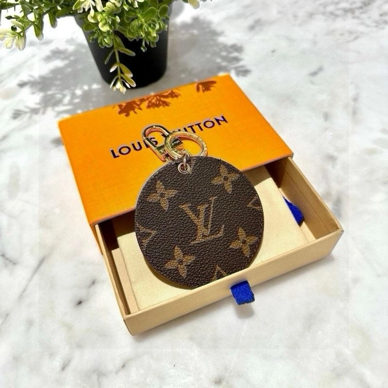 Louis Vuitton Keychains Sleek 265316