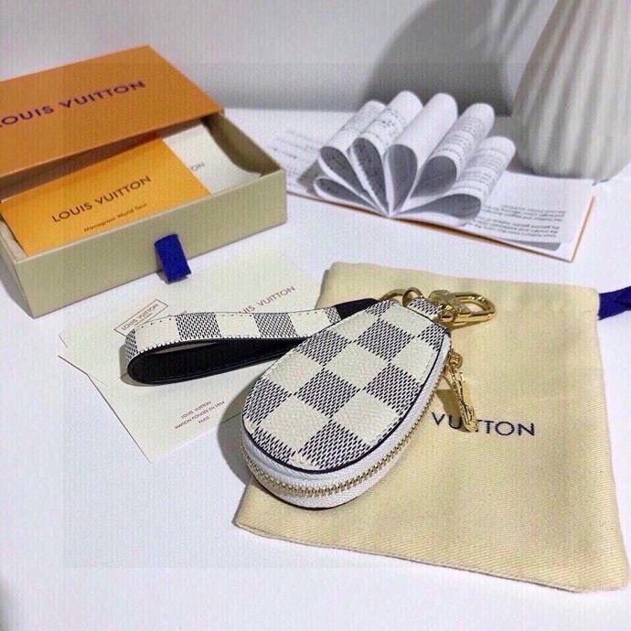 Louis Vuitton Keychains Chic 265298