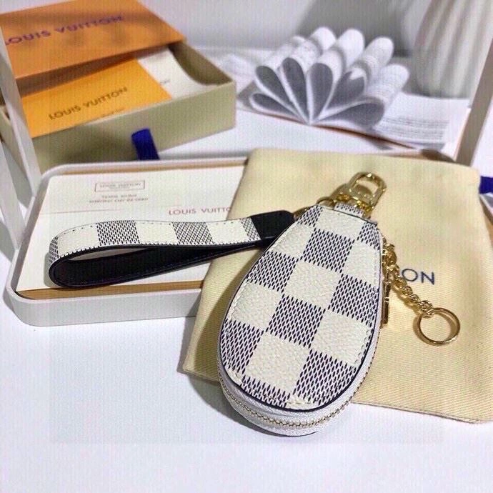 Louis Vuitton Keychains Chic 265298