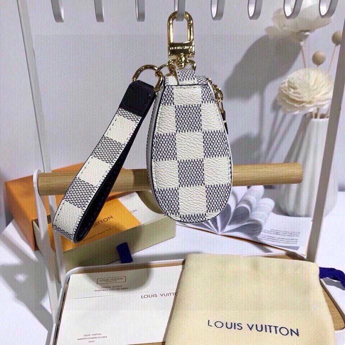 Louis Vuitton Keychains Chic 265298