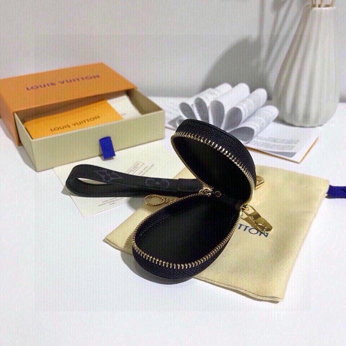 AllSeason Louis Vuitton Keychains 265291