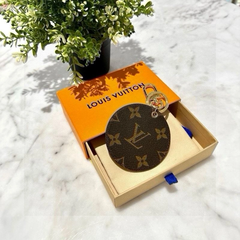 Vibrant Louis Vuitton Keychains 265308
