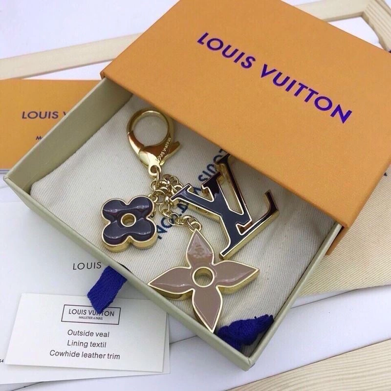 FashionForward Louis Vuitton Keychains 265297