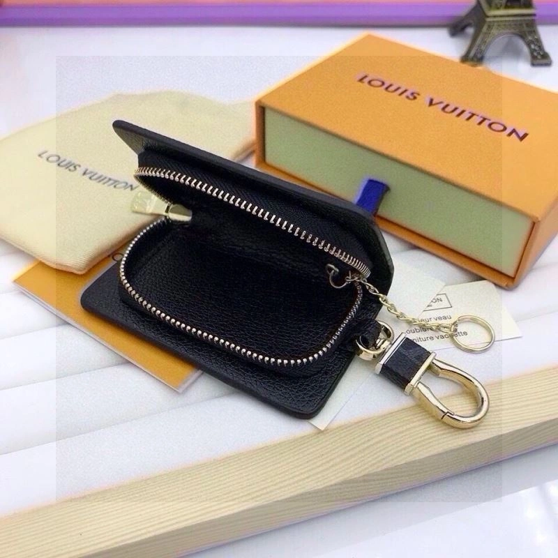 WrinkleFree Louis Vuitton Keychains 265287